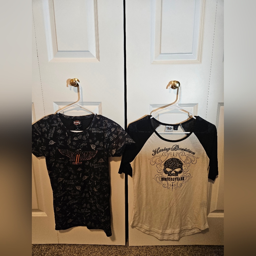 2 Harley-Davidson Womens Black and White T-Shirts